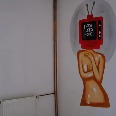 Wild Elephants Hostel *