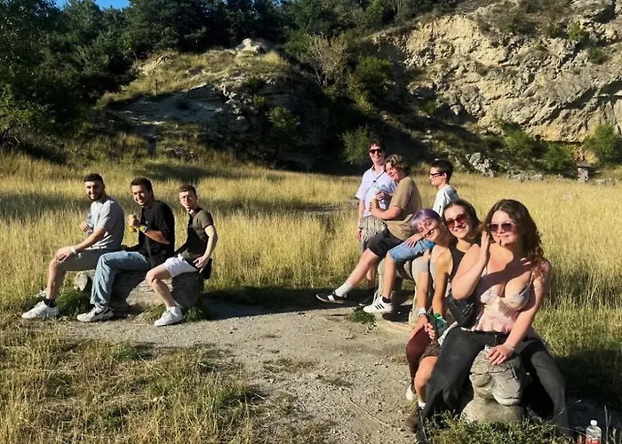 Wild Elephants 旅馆